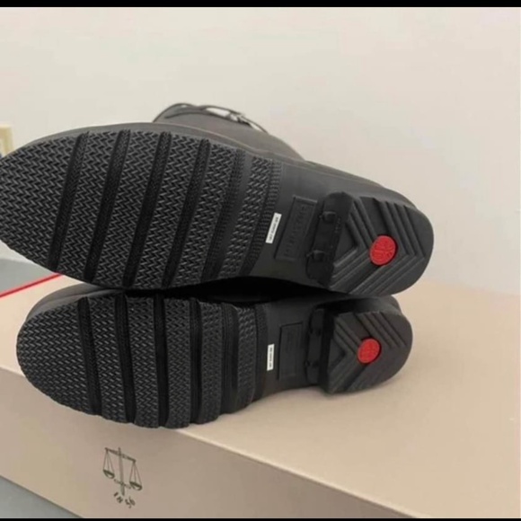 Women’s Brand New Hunter Boots - Picture 6 of 6